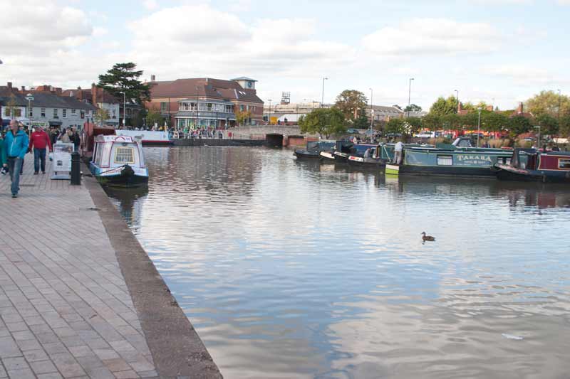 Craft in canal basin at Stratford upon Avon 